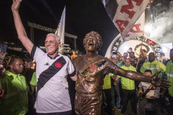 Morreu aos 68 anos o maior ídolo do Vasco: Roberto Dinamite