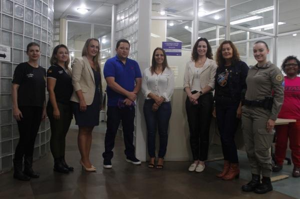 SINE/FGTAS coloca placa informativa de denúncias contra a violência doméstica