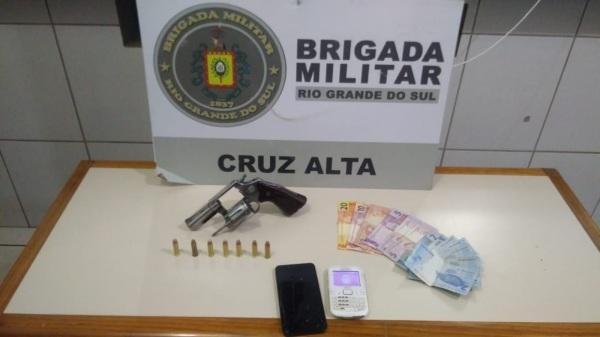 Brigada Militar efetua prisão por porte ilegal de arma de fogo em Cruz Alta
