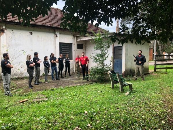 Policiais da academia de Polícia Civil da Capital ministram curso em Cruz Alta