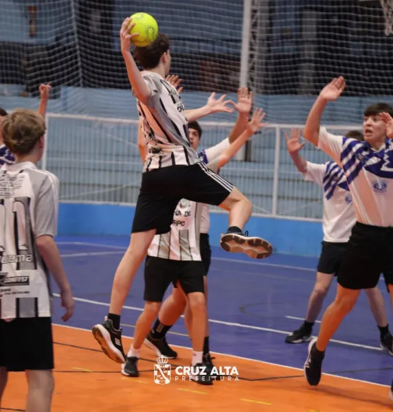 Santíssima Trindade vence nas quatro categorias do handebol no JEM 2026