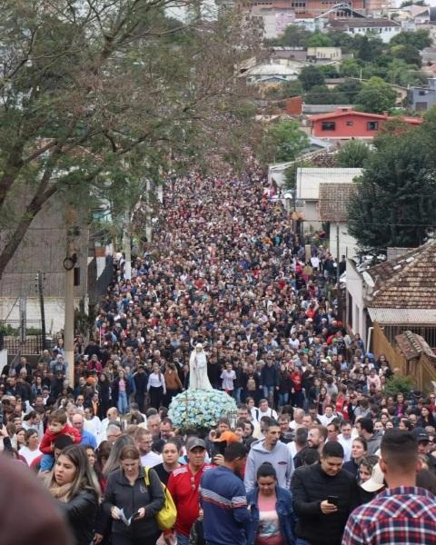 Milhares de pessoas participaram da 72ª Romaria de Fátima em Cruz Alta