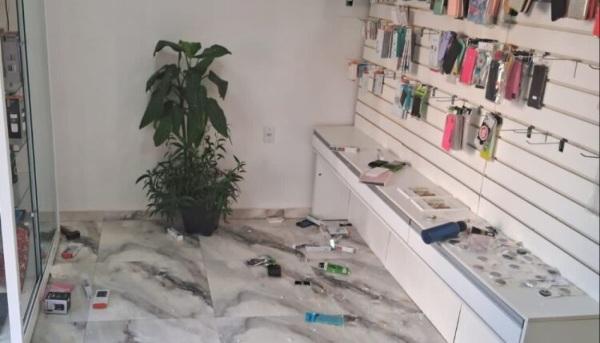Estabelecimento de Santa Bárbara do Sul é arrombado e mercadorias são furtadas