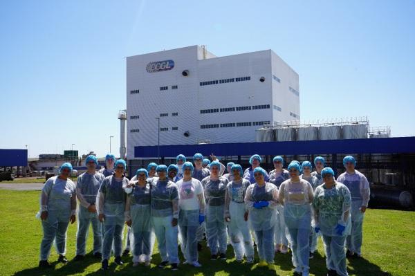 Alunos do curso técnico em química do Instituto Annes Dias visitam a CCGL 