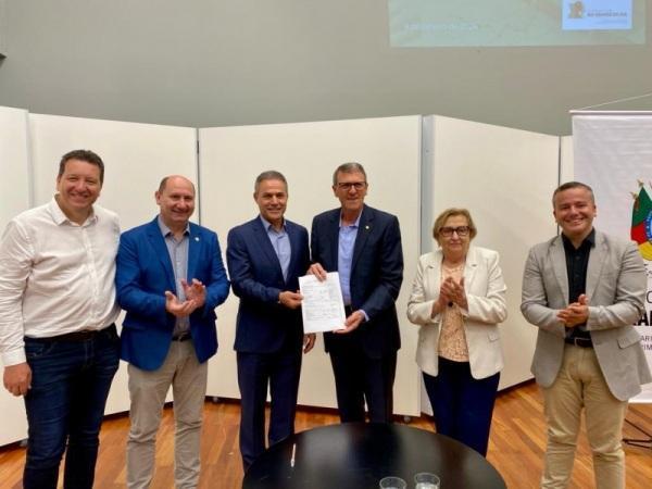 Convênio entre governo do RS e Sebrae beneficia MEIs no Estado