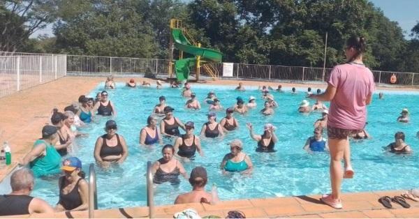 SAÚDE: Centro de Convivência do Idoso oferece aulas de Hidroginástica 