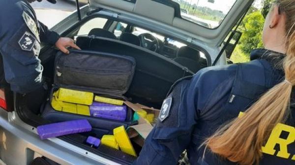 PRF apreende mais de 40 quilos de maconha na BR-285, em Carazinho