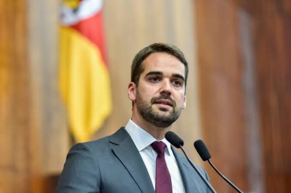 Governador Eduardo Leite flexibiliza decreto estadual 