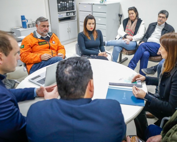 Visita do Ministro Paulo Pimenta ao Hospital São Vicente Mobiliza Cruz Alta