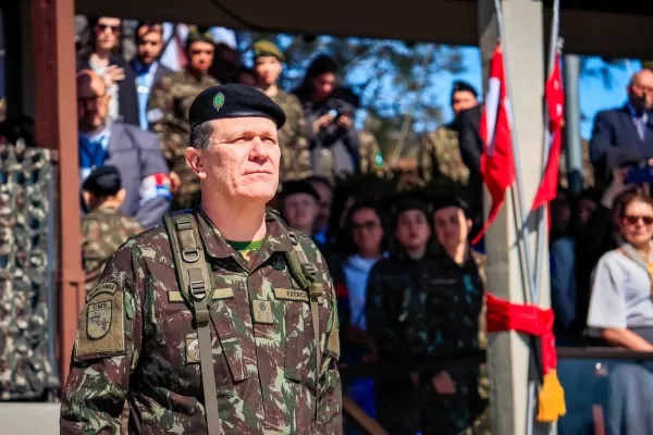 HOJE> Comandante Militar do Sul visita a Guarnição Militar de Cruz Alta