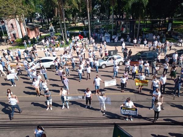 Comerciantes e Entidades se unem pela reabertura do comércio em Cruz Alta