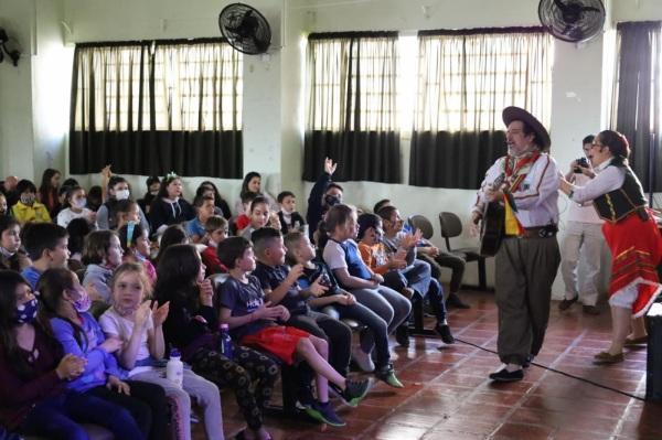 5º Coxilha Instrumental encanta alunos do Venâncio Aires na quinta