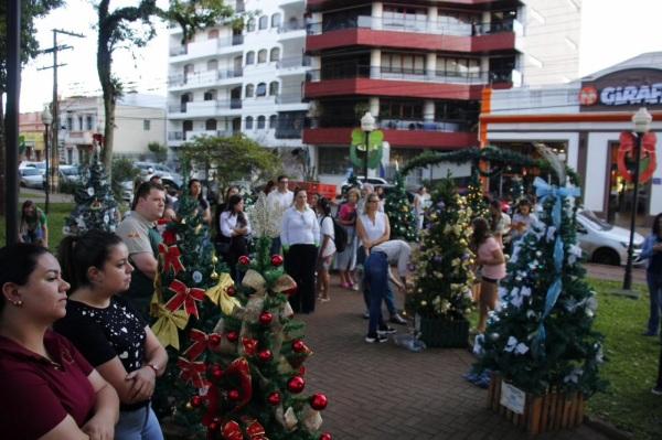 UM ENCANTO DE NATAL> Lançamento do 4º Caminho das Árvores Natalinas