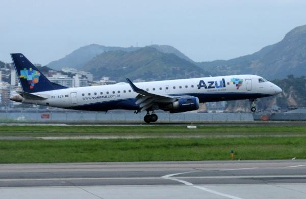 Azul coloca frota à disposição para distribuir vacina  gratuitamente.