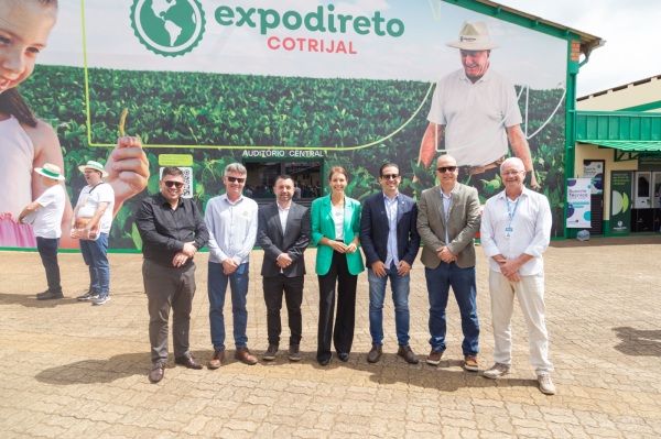 Prefeita Dra. Paula marca presença na abertura da Expodireto Cotrijal 2025