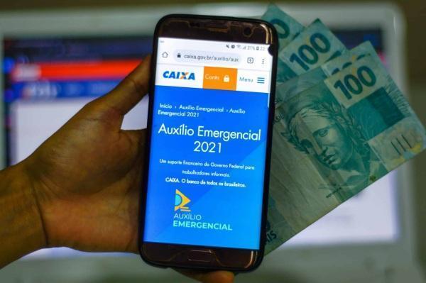 Nascidos em julho podem sacar 4ª parcela do auxílio emergencial