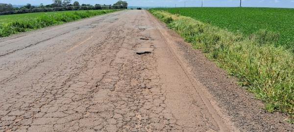 DAER realizou Tapa Buracos na RST-481 entre Cruz Alta e Salto do Jacuí