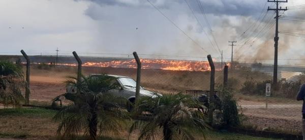 Corpo de Bombeiros combateu fogo em vegetação nas margens da BR-158 