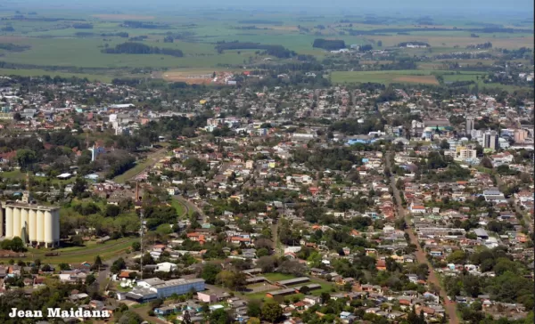 TEMPO> Quinta-feira com muito calor, sol e nuvens; na tardinha chuva de verão