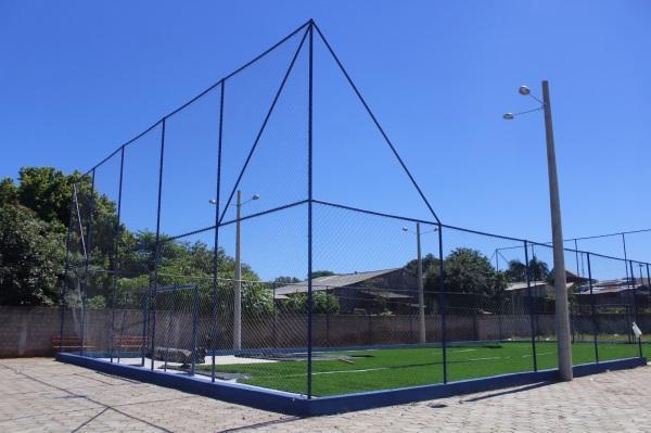 Prefeitura realiza obra de revitalização na praça do bairro Jardim Primavera