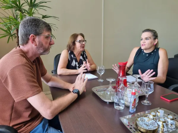 Assessora da Deputada Federal Maria do Rosário teve reunião com a Unicruz