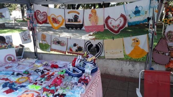 HOJE: Feira de artesanato do dia das mães será na Praça Erico Verissimo 