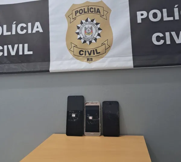 Polícia Civil apreende celulares em operação contra o tráfico em Pejuçara