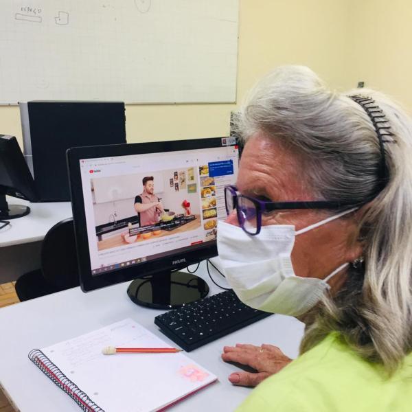 Curso de inclusão digital do CCI formará mais uma turma na quinta-feira