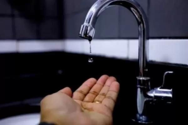 MAIS UM> Rompimento de rede deixa quatro bairros de Cruz Alta sem água