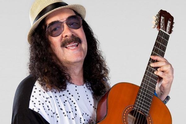 Morre aos 72 anos Moraes Moreira