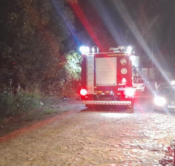 Incêndio na sexta atinge residência no Bairro Bonini 1 com uma vítima ferida 