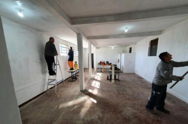 Presídio de Cruz Alta realiza reformas com mão de obra prisional