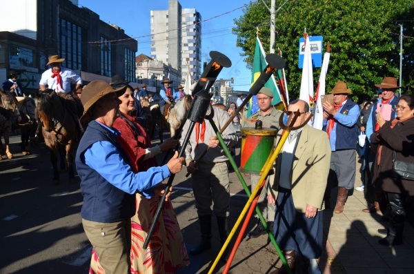 FESTEJOS FARROUPILHAS 2024> Hoje  abertura oficial na Praça General Firmino