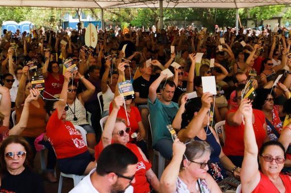 Pelos alunos: educadores suspendem a greve sem acordo com o governo do RS