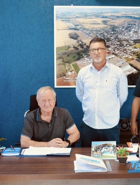 Prefeito de Tapera Volmar Kuhn renunciou ao cargo na manhã desta quarta-feira 