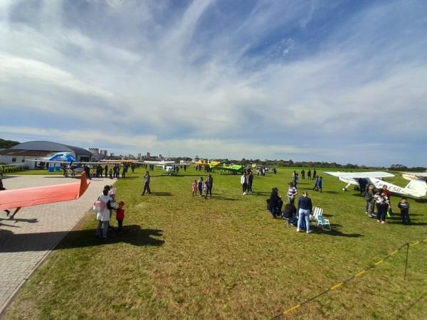 O sábado foi marcado por mais uma edição da Revoada no aeroclube de Cruz Alta