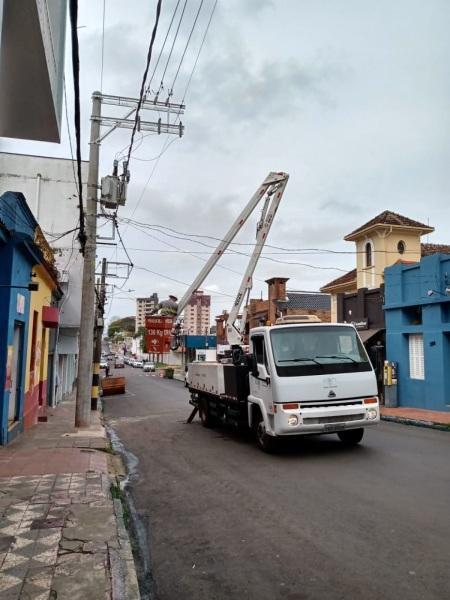 Nova Iluminação pública é instalada na rua João Manuel