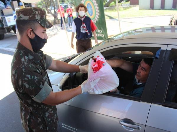 Campanha de arrecadação de alimentos e brinquedos é um sucesso