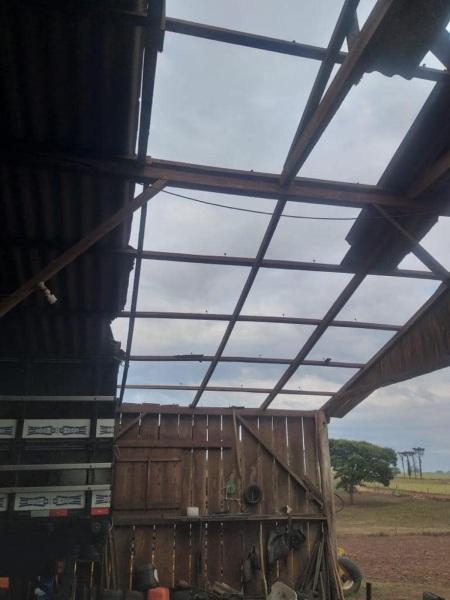 Chuva da tarde da quinta deixou estragos  no interior de Fortaleza dos Valos