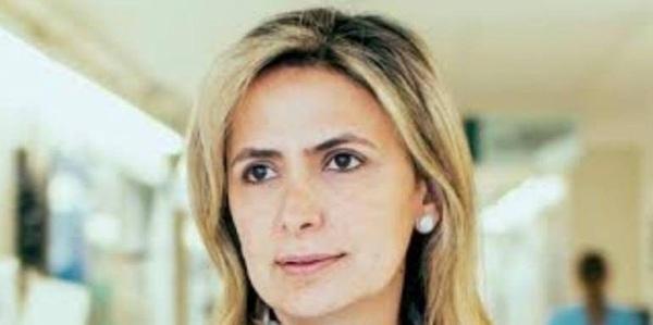 Bolsonaro freia troca no Ministério da Saúde após críticas a Ludhmilla Hajjar