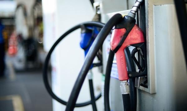 Petrobras reduz em R$0,13 por litro o preço da gasolina para as distribuidoras