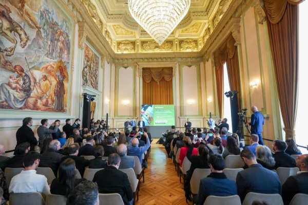 GOVERNO>Programa de apoio financeiro a pequenas empresas e microempreendedores