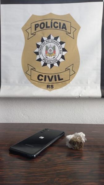 Mulher é presa pela Polícia Civil por receptação de celular roubado em C. Alta
