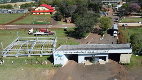 Fenatrigo 2025 começa a ganhar forma no Parque de Exposições em Cruz Alta