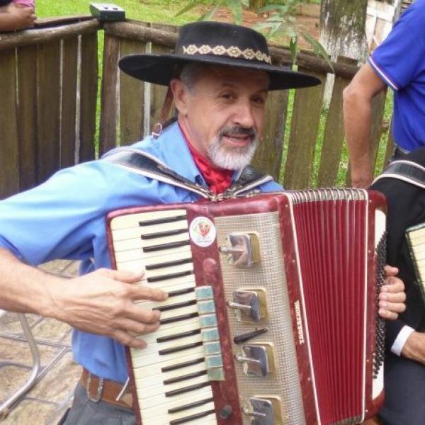 Morre aos 73 anos o Comunicador e Tradicionalista Carlos Costa, o Costinha