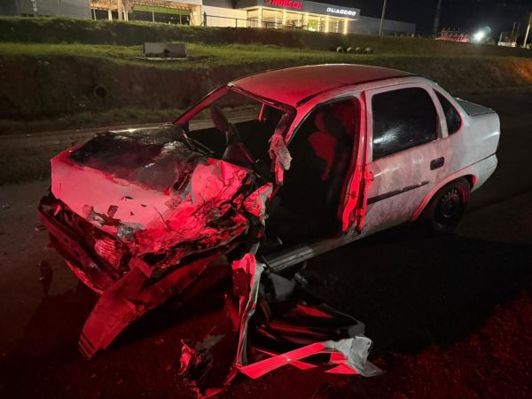 Colisão entre carro e carreta deixa quatro feridos na ERS-342 em Cruz Alta