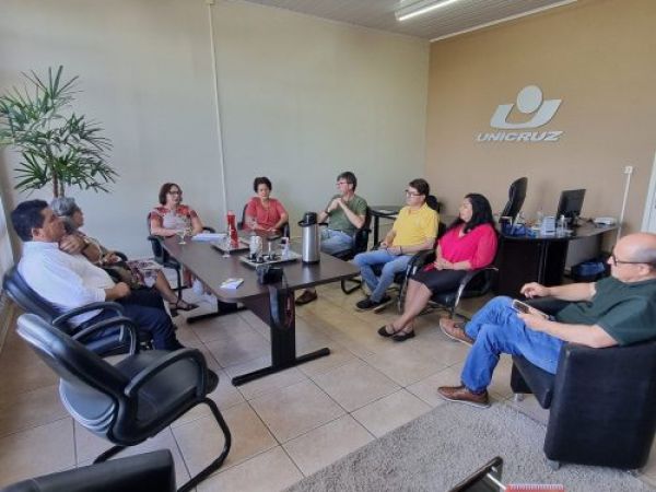 Deputada Stela Farias passa a integrar movimento pró-recuperação da Unicruz