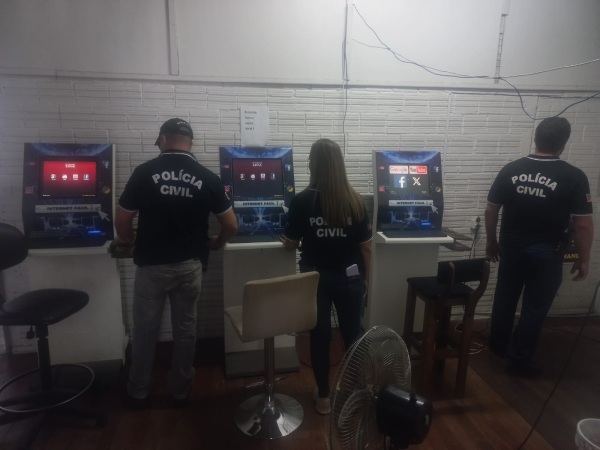 DRACO da Polícia Civil apreende Máquinas Caça-níqueis em Cruz Alta