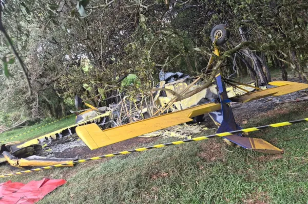Piloto morre em queda de Avião agrícola no interior de Cruz Alta