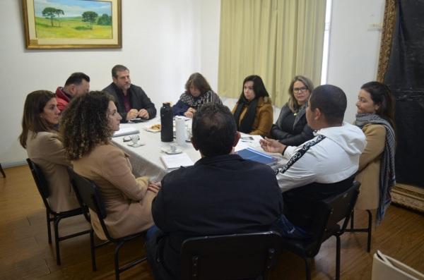 Comitiva de Erechim visita Cruz Alta para conhecer projetos da Prefeitura